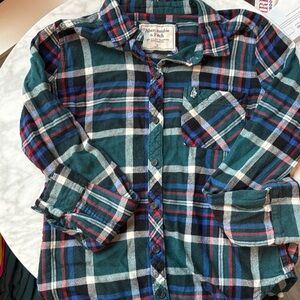 Abercrombie & Fitch Women’s Green Plaid Button-Down Shirt